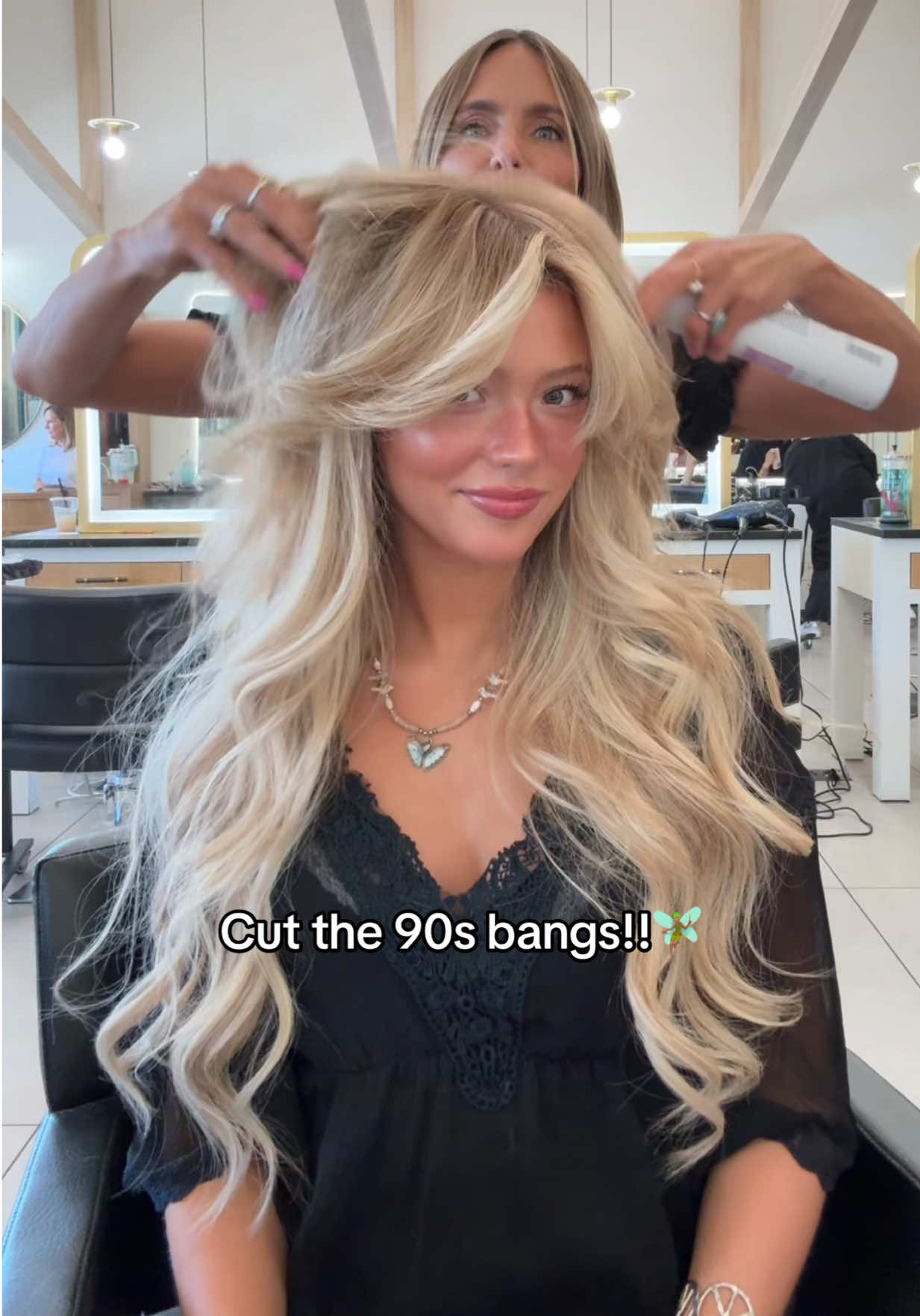 Learn how to cut these bangs on habiteducation.com 💋@lydiiii 🪽 @Habit Education #bangs #layers #90s #cut #hair #trending 