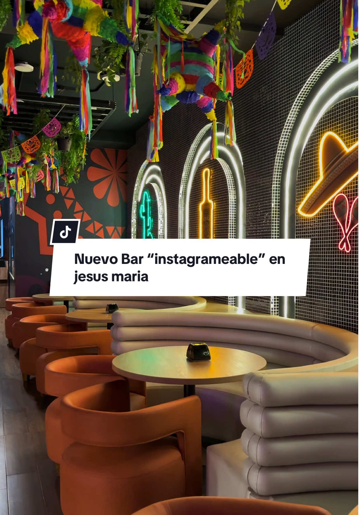 El ambiente se presta pa sacar unas fotazos 📸🥸 📍Dirección: Av. Gral. Eugenio Garzón 1284, Jesús María . . . . . #sopranorestobar #soprano #planesenlima #jesusmaria 