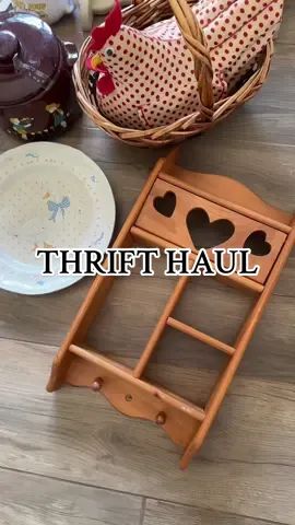 Follow me on whatnot to snag these beautiful items 🫶 WN: lilchickshomestead  #whatnot #thrift #lilchickshomestead #foryoupage #thriftyfinds #country #cottage #90sthrowback  