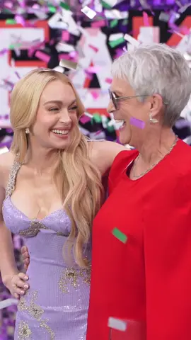 TGIF! #LindsayLohan and #JamieLeeCurtis brought all the 2000’s glam to their ‘Freakier Friday’ premiere. Are you watching it in theatres next weekend? Video: Getty #hypebae #freakierfriday #freakyfriday #sequel #y2k #nostalgia #disneychannel #movieremake