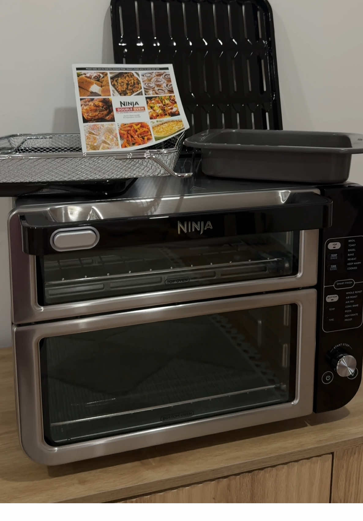 runnnnn while this 14-in-1 double oven by Ninja is on sale AND in stock!! you get 14 cook options, 6 accessories AND you can cook two different meals simultaneously at different temperatures and times 🤯🤯🤯 #ninja #ninjakitchen #doubleoven #cookware #kitchen 