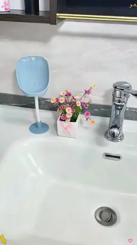 Saboneteira com ventosa muito bom e prático #sabao#sabonete#banheir#TikTokShopBacktoSchool#TikTokMadeMeBuylt
