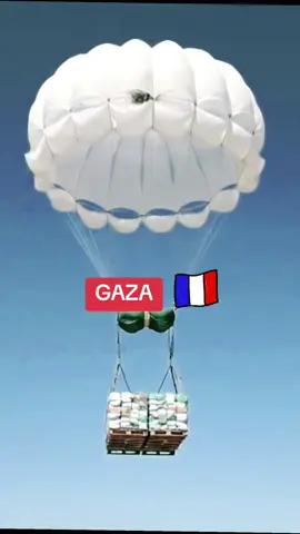 France and #Spain  dropping 40 tonnes of food aid into  Gaza God bless you all ! #gaza #aid #dropshipping #dropped #boeing #food #40tones #air #palestine #palestinenews #news #france🇫🇷 #france #fyp #fypppppppppppppp #viral #viralvideos #Jordan #israel  #happykids #poorpeople #godbless #treanding #fipシ #foodaid #macron #iloveyou #100mviews 