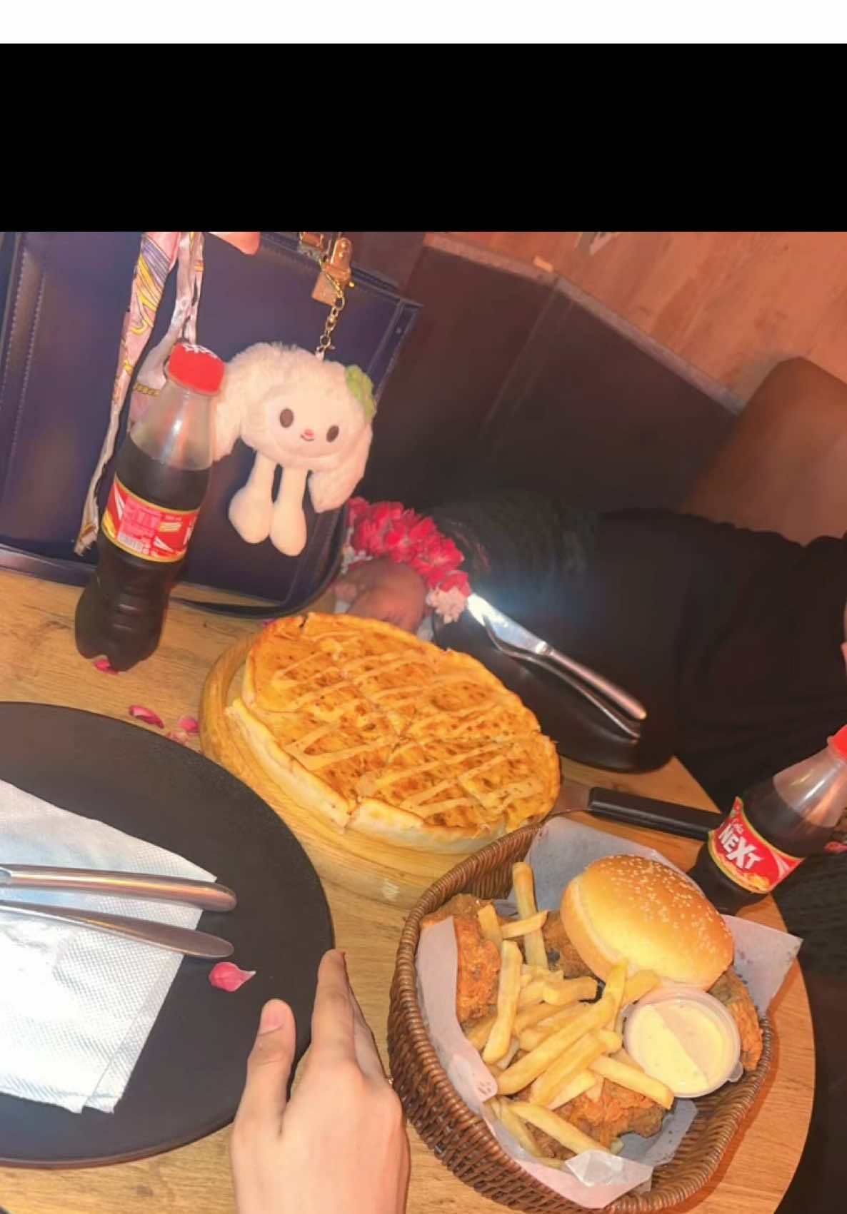 Date with Bestie❤️😍#dinner #latenight #foryou #foryoupageofficiall #viral #trendy #minivlog #foryoupageofficiall ##viral##trendy #goviral #foryou #trendy #foryou #fypシ゚viral #foryoupageofficiall #viral #trendy #onthisday #saturdaynight #bestiedayout #outingvlog 