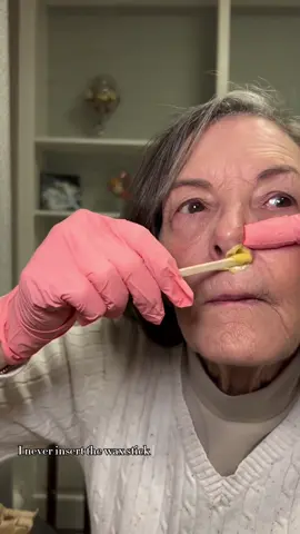 ✨ Nose Waxing 101 👃✨ IG @lash_waxqueen Shows Us How It’s Done Using GiGi’s All Purpose Hard Wax For Safe, Smooth Results 🍯   #nosewax #howtowax #hardwax #gigiwax 