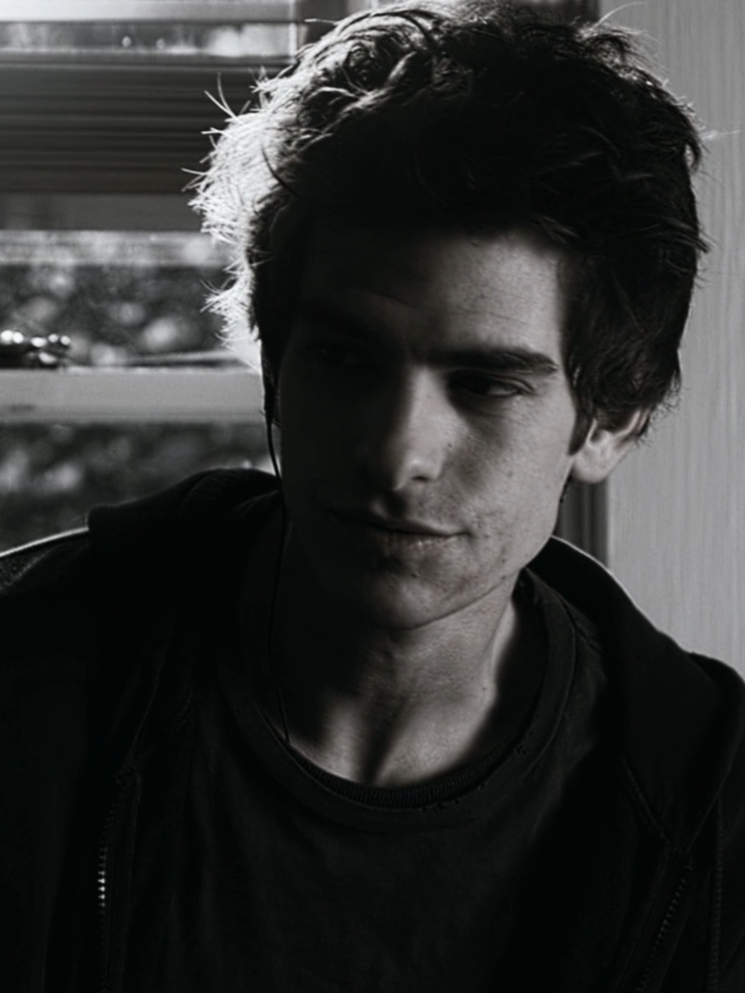 new person same old mistakes.     #aestheticedit #fyp #foryou #marvelstudios #spiderman #andrewgarfield
