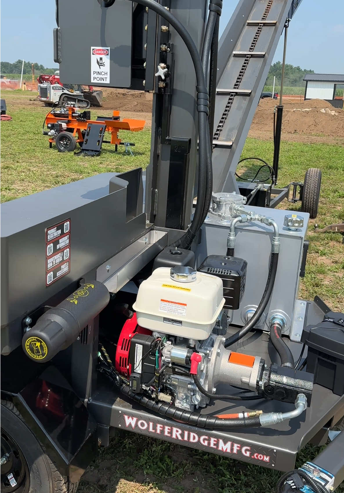 Firewood Friday setting up the 17VS and FC-24 for next week’s Wisconsin Farm Technology Days show! #WolfeRidge #Professional #Firewood #Equipment #GetSplitDone #WFTD2025 #Friday #Weekend 