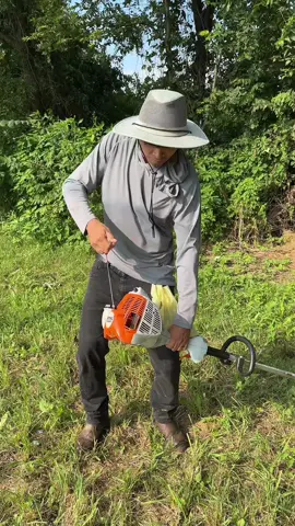 Saco una bolsa de polvo 😂 #landscape #landscaping #viral #😂😂 