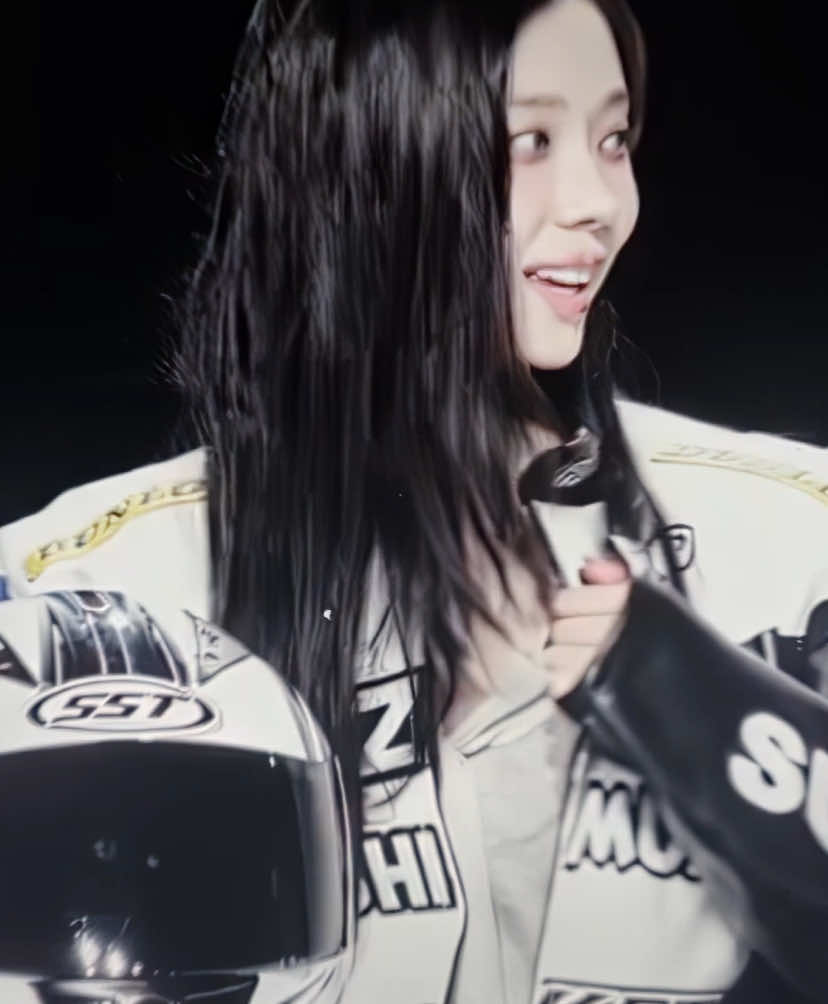 save me guitarist winter #kimminjeong #winteraespa #winter #winteredit #aespaedit #aespa #kpopedit #foryoupage #fyp @tutu 