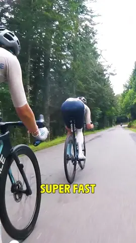 😱😱😱😱 #TourDeFrance Femmes | #WatchTheFemmes | #sportstiktok | @Zwift 