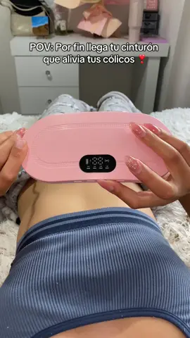 💗 Tu cuerpo no tiene que sufrir cada mes… Desde que lo tengo, ya no me retuerzo del dolor, no tengo que tomar pastillas y por fin puedo seguir con mi día sin sufrir. Literal, me cambia el humor y hasta me siento más ligera. ¿También lo necesitas o conoces a alguien que lo usaría diario? 👇 #colicosmenstruales #colico #masajes #autocuidadofemenino#feminidadncalor #regalo #salud #bienestarfemenino Cinturón para cólicos, alivio menstrual, dolor de ovarios, calor abdominal, masajes relajantes, autocuidado para mujeres, solución para cólicos menstruales, remedio natural para cólicos, terapia térmica, bienestar femenino, dolor menstrual intenso, productos para mujeres, salud femenina, cólicos menstruales solución, cuidado personal para mujeres, vibración y calor para aliviar el dolor, periodo doloroso, alivio inmediato para cólicos, tecnología para mujeres.