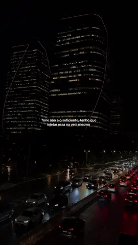 Como explicar a sensação surreal dessa música 🖤🌃 • • • • • • #saopaulo #verdadessecretas #frases #viral #fyp 