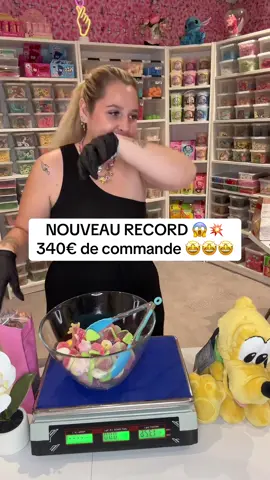 🔥 Soirée de FOLIE chez Les Douceurs de Noë 🔥 Le record était de 175€… mais ce soir-là, Céline l’a explosé avec une commande de 232€ 😍💥 Et là… SURPRISE 😱 Sara débarque juste après et fait une commande à 340€ 😭💖 Vous êtes incroyables, je n’en reviens toujours pas !! Merci pour votre soutien de malade 🫶✨ #tiktoklive #livehighlights 