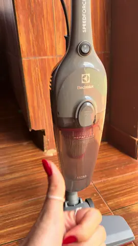 Faz igual eu 😮‍💨👏🏻 #aspirador #electrolux 