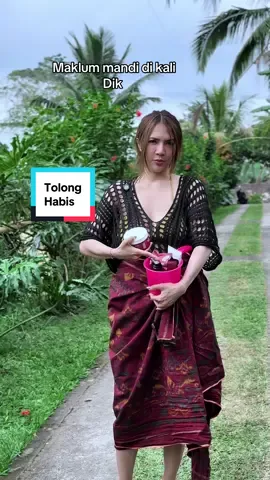 Kalian suka ga mandi di kali..?