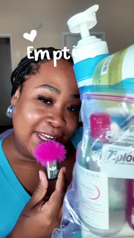Empties Haul Products Mentioned: @Naturium The Energizer Mandelic Acid Body Wash Naturium The Glow Getter Multi Oil Body Butter @CeraVe Cream to Foam Cleanser @Skinfix Triple Lipid Peptide Cream @Paula’s Choice Enriched Calming Toner @Fenty Skin Butta Drop Body Milk @rhode skin Glazing Milk  @BIODERMA USA icellar water @Kiehl's Since 1851 #Crèmede Corps Soy Milk & Honey Whipped Body Butter  @laneige_us Cream Skin Toner #empties #skincare #bodycare #julyempties #favorites #BeautyReview #skintok #productempties #BeautyTok 