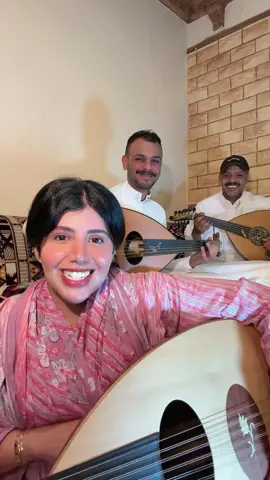 علي ما باس ياللي  تشتكي حب غالي  مع الفنانين: @نجم سهيل  @عاشق العود 