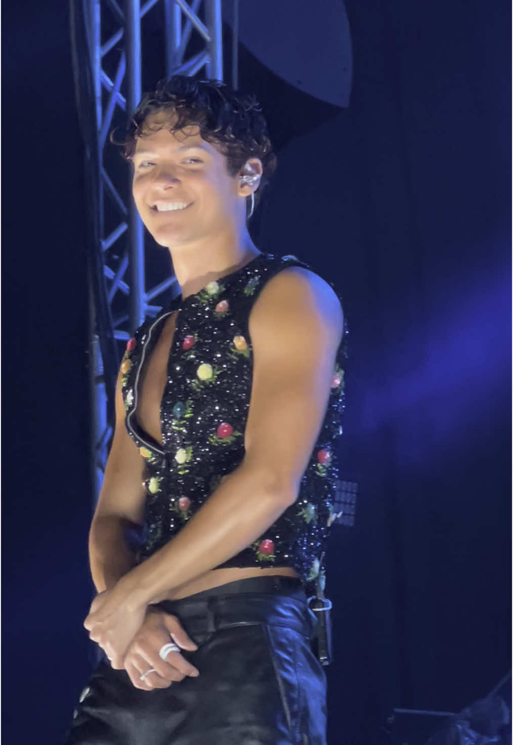 his smile when he performs his new song 😭😭  Omar Rudberg Dying Stockholm Pride #omarrudberg #stockholmpride @OMAR 