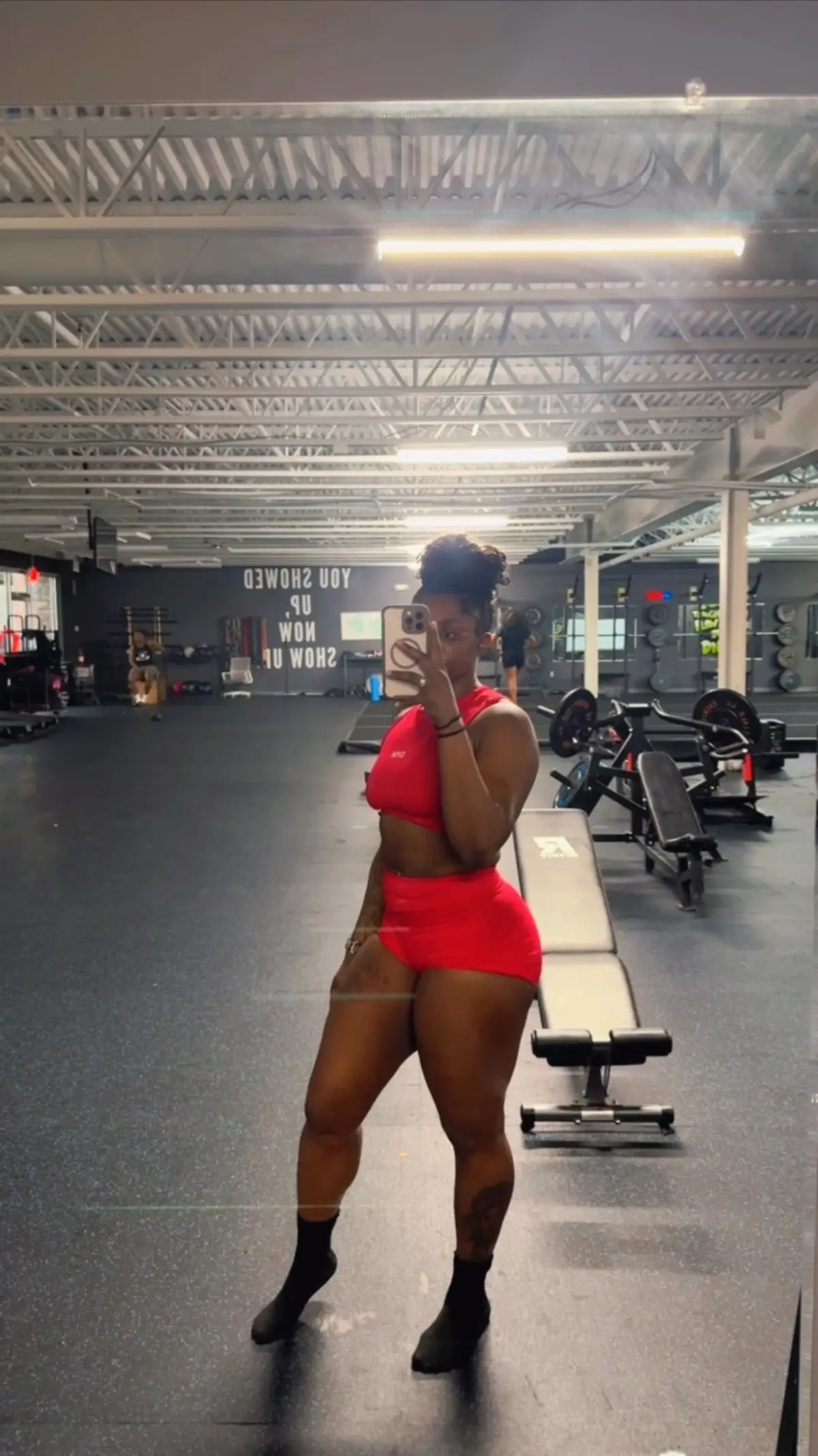 ᴍᴀᴋᴇ ꜱᴜʀᴇ ʏᴏᴜ ɢᴏ ᴍᴏᴠᴇ ꜱᴏᴍᴇ ᴡᴇɪɢʜᴛ ᴛᴏᴅᴀʏ | ᴛɢɪꜰ 💪🏾 • • • • • • • • • • • • • • • • • • • • #Fitness #fitnessmotivation #blackfitness #blackgirlmagic #nashville #GymLife #gymmotivation #fitnessjourney #morningworkout #workout #weightlifting #postworkout #fyp #tgif 