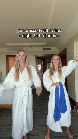 can you tell I picked this theme #grwu #grwm #twins #funny #atlantis 