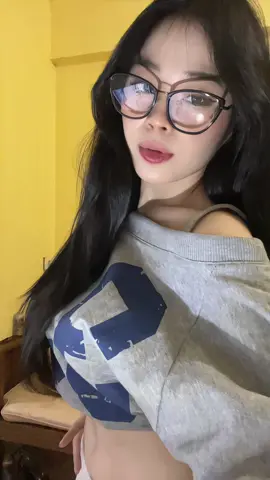 Dah gendutan lagi kan? #nezaam__ 