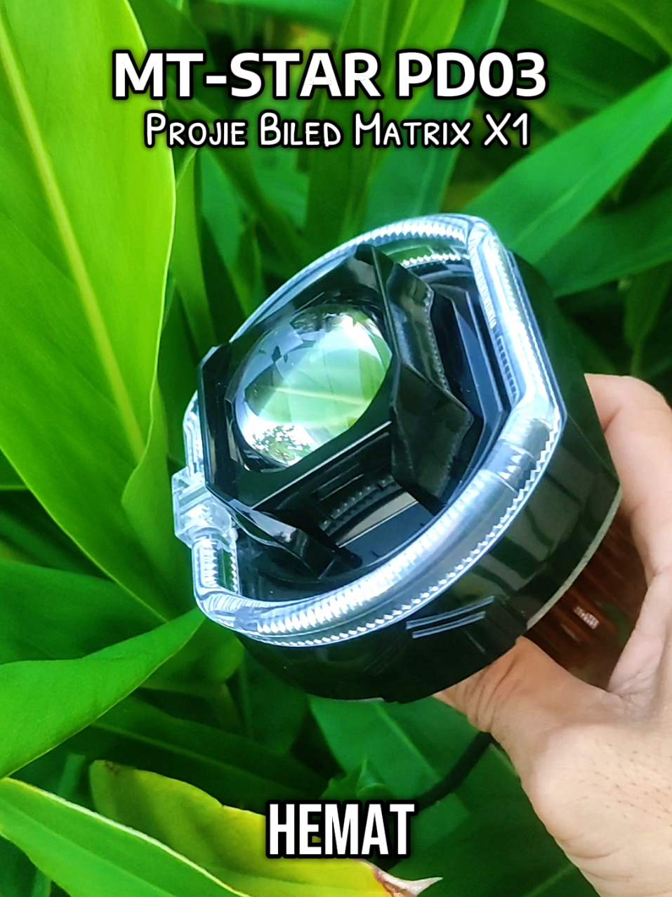 MT-STAR PD03 Lampu Projie Biled Matrix X1 Terbaru High Low Putih Body black plus kipas Premium Deskripsi Projie Biled Matrix X1 Terbaru High Low Putih Body black plus kipas Premium Harga Satuan SPESIFIKASI PRODUK : -Jamin original MT STAR -Modelan Biled Projie Matrix X1 -Sudah dilengkapi shroud dan devil yg terpasang -Dilengkapi kipas pendingin -Pengunci projie (memudahkan pemasangan) -Ukuran 4,5inch -Cahaya jauh dekat putih (ada selenoid) -Power 40watt -Voltage DC 12-60watt #lampumobil #lampumotor #mtstar  #mtstarbiled #lampubiled  #biledprojector #biledmurah  #mtstarpx03 #projiebiledmatrix  #modalkontendoang 