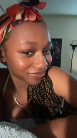 I love this trend ! #nomakeup #greenscreenvideo #makeup #trending 