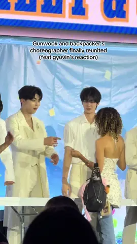 GUNWOOK X INÈS ???? @ZEROBASEONE @mnet_tiktok_official @kconusa @KCON official #zb1 #kcon #kconla #kconla2025 #zerose #kpopfyp #parkgunwook #gunwook #박건욱 #backpacker 