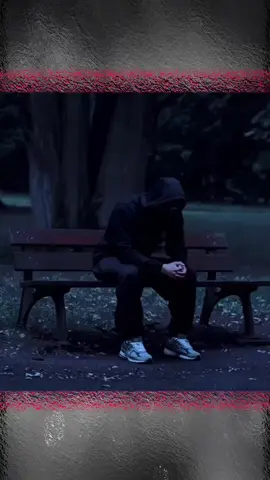 #من_يشتري_قلبن_همومه_ملايين😴🖤  #🖤🚶‍♂️🍂 