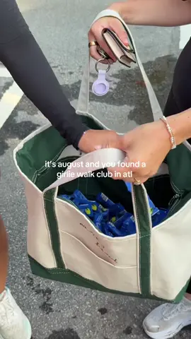 The best kind of morning is an #earlybirdwalkclub morning 🌥️🌥️ rise and shine atl!!! #atlantawellness #atlwellness #atlantawalkclub #atlwalkclub 