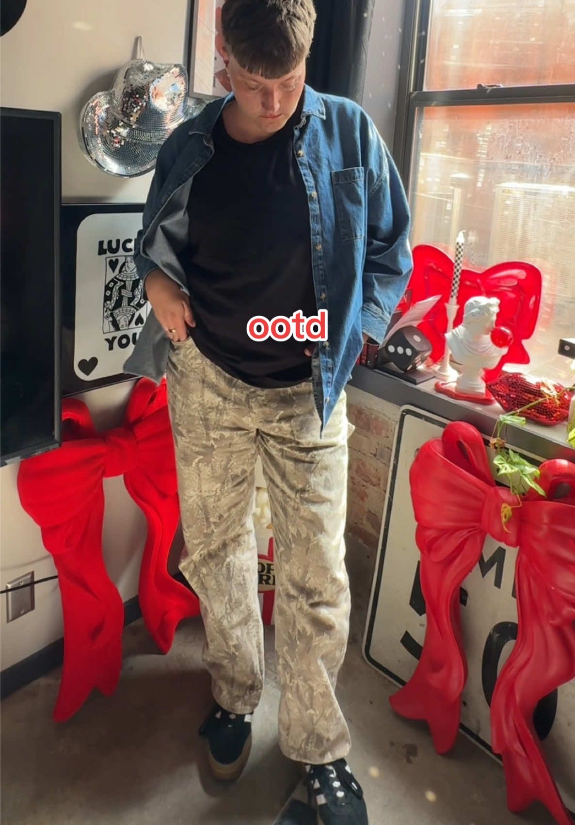 First day of school #OOTD fully @Old Navy Official 🫶🫶🫶 #firstdayofschool #outfitoftheday #outfitinspo #teachersoftiktok #teacheroutfit #fitcheck #camo #oldnavy #oldnavystyle #oldnavyfinds #teacher #outfitideas #midsizefashion #midsizestyle #fyp #nebraska #omaha #downtown #downtowngirl 