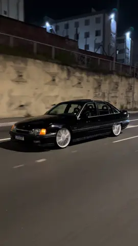 🙀 . . . #opala #opalao #opala6cc #6cilindros #6cc #6caneco #6boca #opala74 #4cc #4cilindros #4caneco #4boca #omega #4.1 #4.1s #youtube #yt #criadordeconteudo #youtuber #caravan #chevette #omega #carros #classicos#mafiaopaleira
