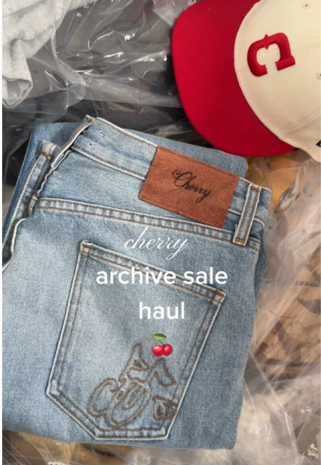 I scored big at the cherry archive sale this weekend in LA!! So many great pieces and stuff for men & women!! #cherryla #archivesale #samplesale #samplesalehaul #losangeles #CapCut 