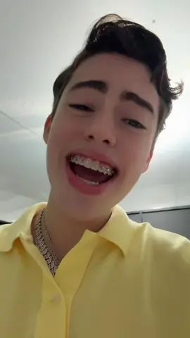 Se me subió un borrador😛(ES JUGO)!!🫵🏻🍓