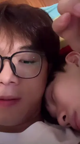 Một đoạn nhỏ của chiếc livestream tối qua✨#couple #bl #boylove #douyin #xh #xhtiktok #trending #fypシ #viral #fanfanzhijiao #dangbanduhehe 