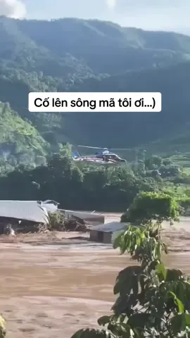 Cục Cứu hộ-Cứu nạn phối hợp Quân chủng Phòng không Không quân và Binh đoàn 18 thống nhất sử dụng máy bay trực thăng và lực lượng tìm kiếm cứu nạn đường không cứu nạn thành công 8 người dân bị mắc kẹt, cô lập do mưa lũ tại tỉnh Sơn La.#lulut #baolu #sonla 💪