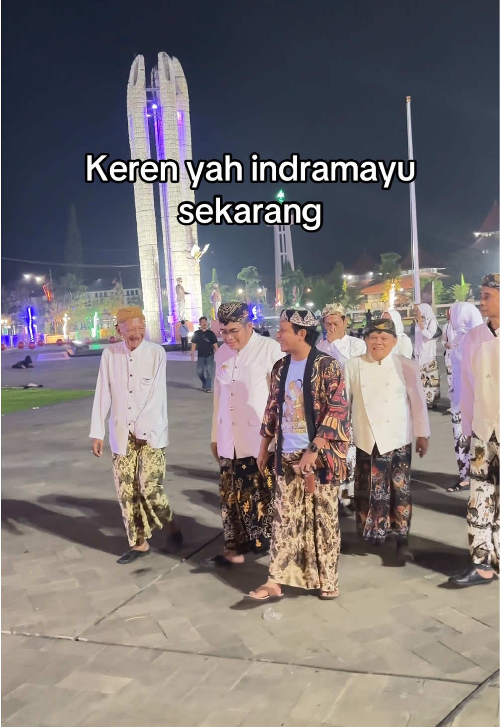 Dalam rangkaian acara memperingati hari jadi indramayu ke 498 & Menyambut hati kemerdekaan RI ke 80th. #indramayupride🏴‍☠️ #indramayuviral #langenbudaya #wayangkulit #wongreang #fyp 