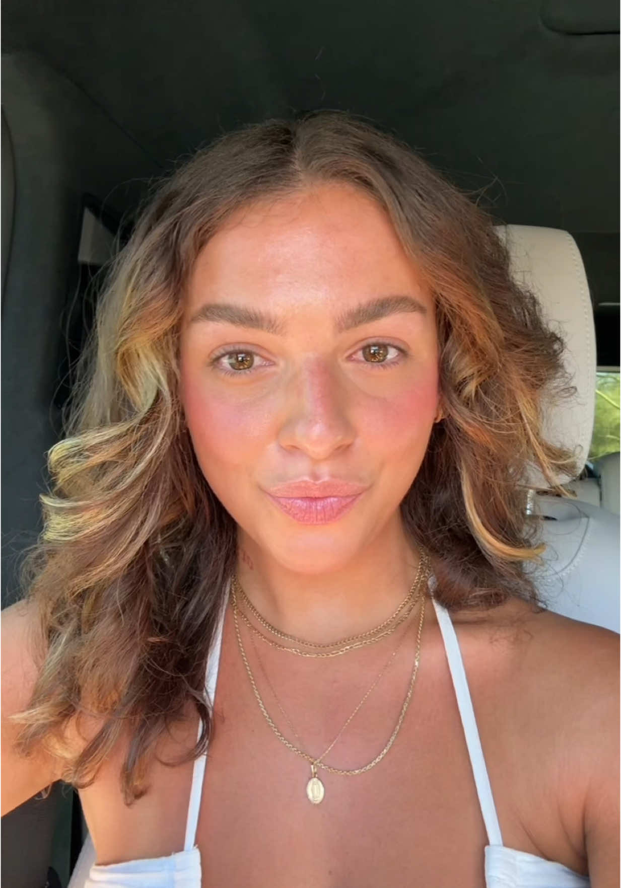 #1 will actually change your life if you let it .. actually all 3 will 😅 I love you guys!! ❤️❤️❤️ You’re amazing & you deserve to live your dreams  My Reprogram your Subconscious mind free masterclass is next week! The 🔗 to sign up is in my bio✨ Em 🛸 #neuroscience #brain #mindset #mindfulness #HealingJourney #levelup 