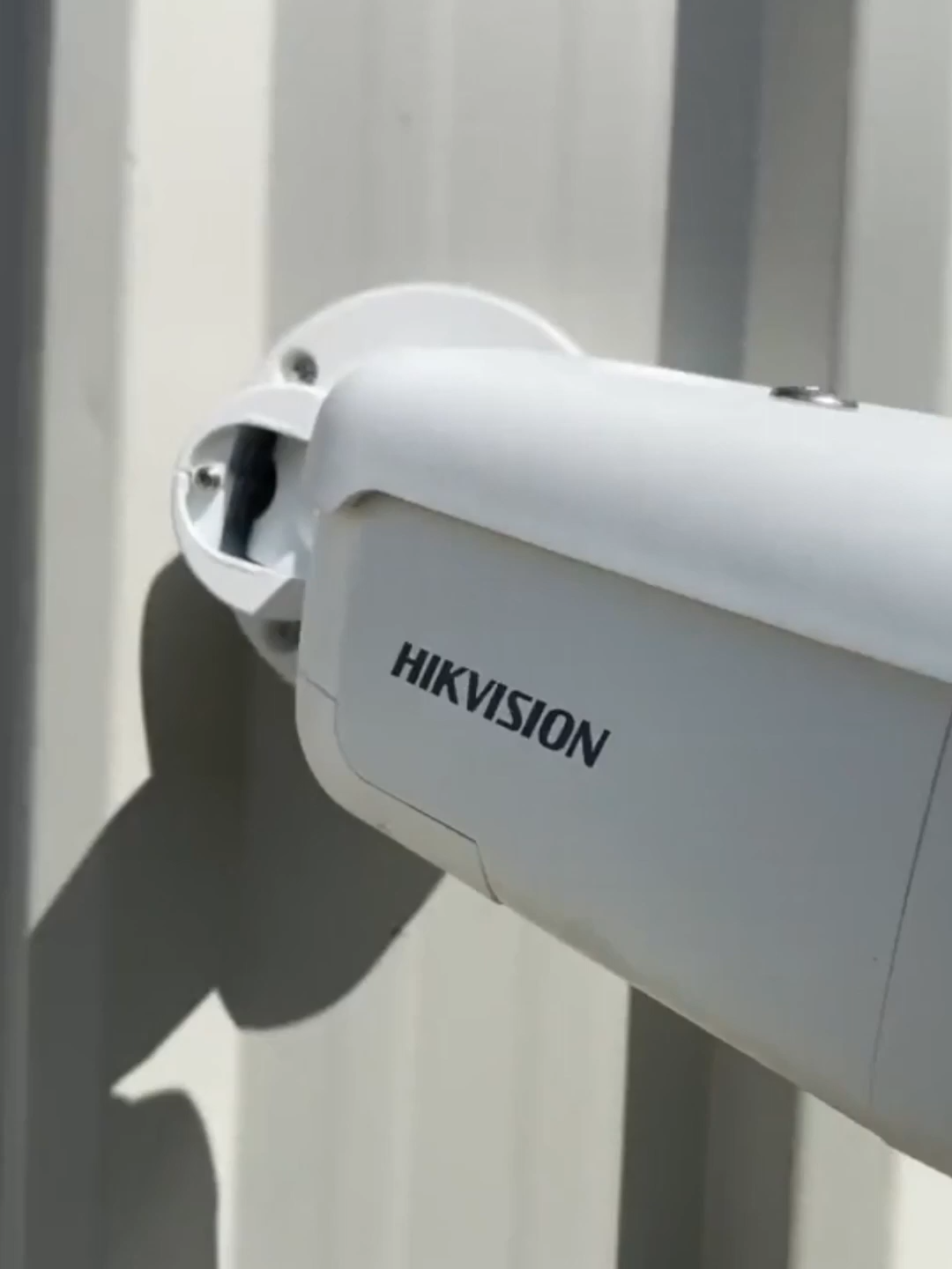Hikvision 8MP Acusense Motorized Varifocal Bullet Camera 🔍 #hikvision #acusense bulletcamera #hikvisioncctv #hikvisioncamera #homesecurity #visionipc #shorts #techgadgets