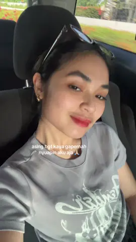 asing bgt kaya gapernah ajaa ni km banGggg 🤭 dahlah sekian terimakasih 🙏🏼