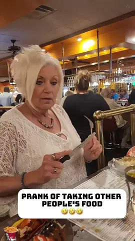Funny food prank #tiktok #foryou #funny #prank #funnyvideos #interesting #play #happy #food #fyp 