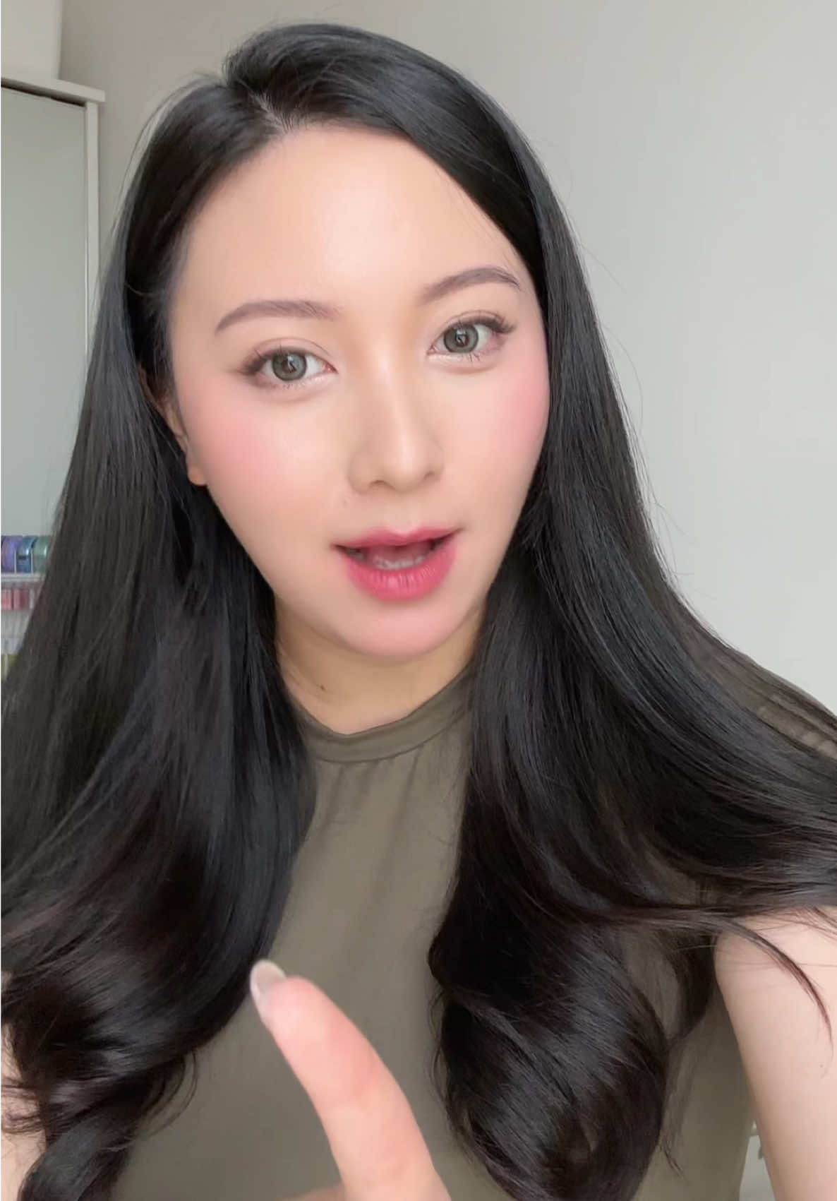 it’s almost impossible to attack someone when you’re genuinely happy….jadi kalo ada yang nyakitin atau ngelukain kita…gausa di ambil hati…cukup di cut off & doain aja supaya next mereka bisa nemuin kebahagiaannya sendiri biar lukanya ga melukai orang lain lagi~