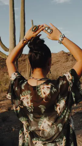 Is there any better way to live your life than being drenched in turquoise? @Ash 🍓🐴🌸🍒🌵  #nizhonitradersllc #sterlingsilverjewelry #navajojewelry #turquoisejewelry #handmadejewelry 