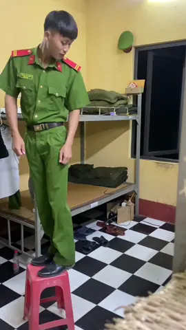 Nhìn kĩ vào đấy nhá🙁