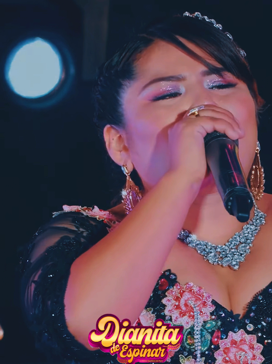 Terco Corazón 💔#requinto #bandurria #cusco #bolivia🇧🇴 #bolivia🇧🇴 #perú @Dianita de Espinar 🎶✨🇵🇪 