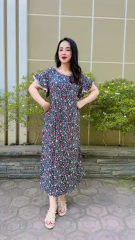 “Nggak perlu ribet buat tampil manis. Cukup pakai Daster Ziba 💕” #dasterviral #dasterpremium #dastermodisofficial 