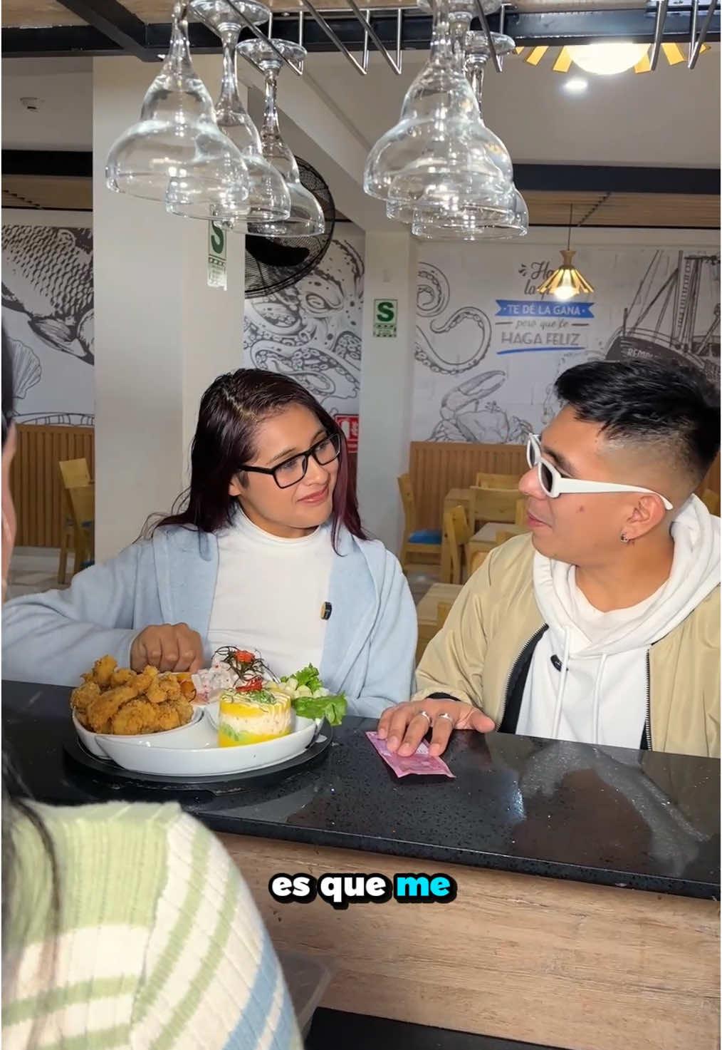 Yo pago por ti… 😋No te pierdas los ricos combinados desde S/10, que tenemos para ti 🍽9 opciones de combos marinos a escoger y mucho más... 📍 Av. Huaylas Mz A3 Lt 19 Urb. Parque el Naranjal - Los Olivos- Lima 📱 Pedidos & reservas: 968 347 205 📍Av Angelica Gamarra 949 - Los Olivos - Lima 📱 Pedidos & reservas: 926 780 657 📍Mercado Conzac Pto. 402 - Los Olivos - Lima 📱 Pedidos & reservas: 989 846 363 🛵Delivery: Pedidos Ya 🕐 Atendemos todos los días de 10:30am a 5pm Cocinamos con amor 🦐❤ . . . . #comidacriolla #piqueoenfamilia #Combinado #PescadoEntero #ElRemolinoDelPez #Combinado #ArrozConMariscos #MariscosfaDeMariscos #PiqueoRemolino #LosOlivos #Pescado
