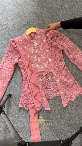 Kebaya Aruna Pink Salem 🌷 #kebaya #kebayawisuda #kebayamodern #kebayamurah 
