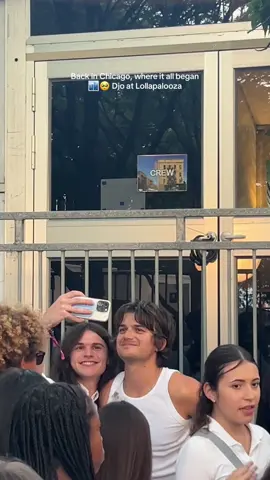 Look who we ran into! Djo at Lollapalooza #Djo #Lollapalooza #Chicago #Lolla2025 #JoeKeery #BackinChicago #LollaLove 