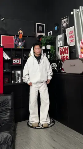 Áo Khoác Hoodie Zip Boxy Chữ Dập nổi #fyp #aokhoac #hoodies #hoodieboxy 